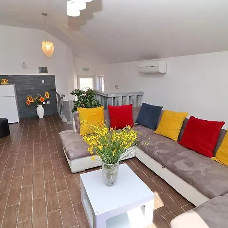 Nyaraló Mila Vela Luka